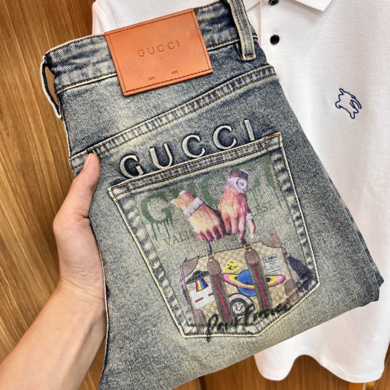 G*u*i jeans